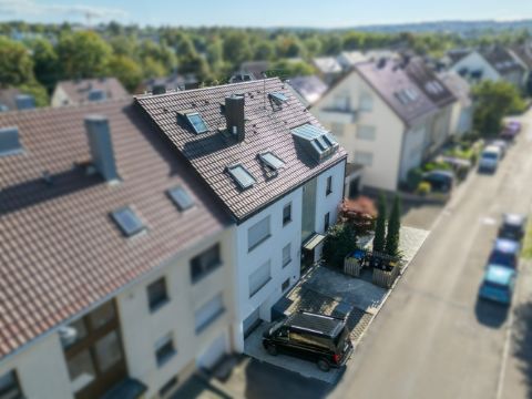 Luftbild von der Straßenseite